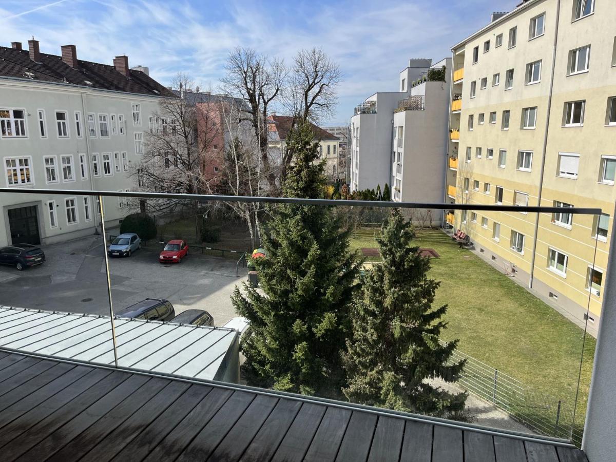 Luxusappartement Mit Garage Im Zentrum Wiener Neustadt Exterior foto